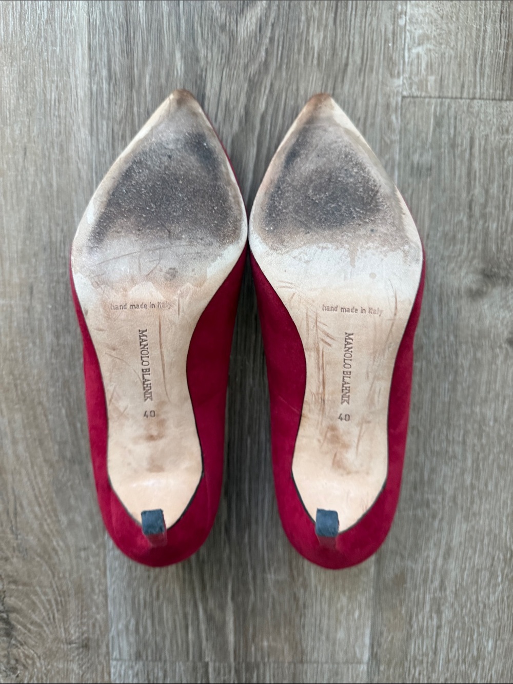 Manolo Blahnik Crimson Suede Pointed-Toe Pumps - Picture 6 of 10
